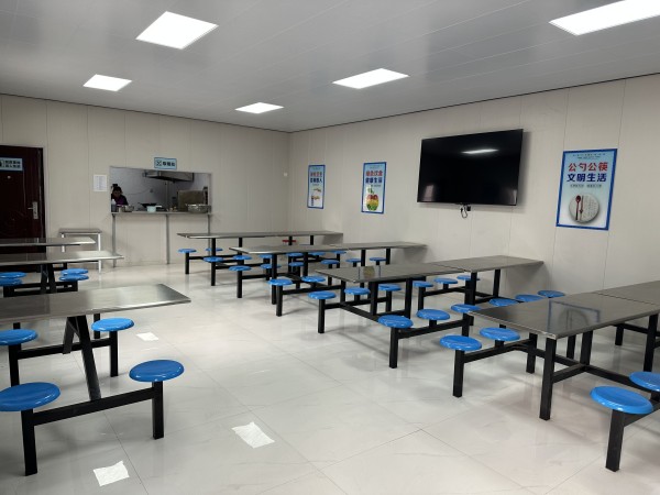 emc网页版登录建设机电安装公司：翻新“两堂一舍”温暖职工心