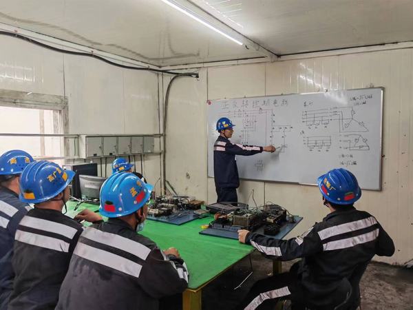 emc网页版登录建设洗选煤运营公司红柳林洗煤厂项目部：严抓细管守红线 筑牢安全“铜墙铁壁”