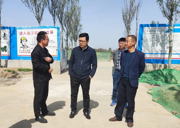 陕西彬长文家坡矿业有限公司董事长、总经理徐景果莅临emc网页版登录建设路桥分公司彬长项目部检查
