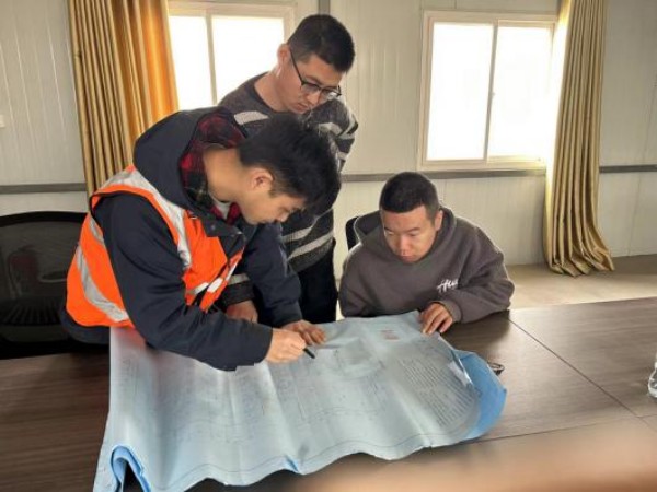 emc网页版登录建设咸阳分公司第二项目：团结互助，共同进步