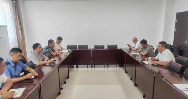 靖神铁路公司党委副书记、董事长陈俊涛莅临emc网页版登录建设路桥分公司靖神铁路项目召开项目施工推进会