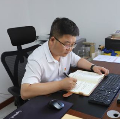 心中有信念 肩上有担当