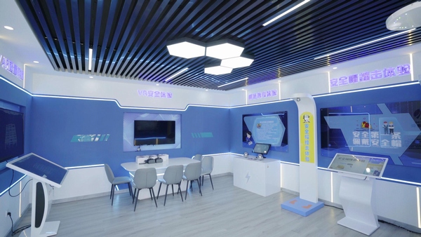emc网页版登录建设新龙城直属项目部：打造“智慧工地”提升现场管理水平