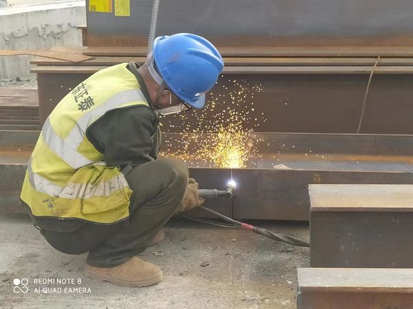 烈日“烤”验  “署”你最美