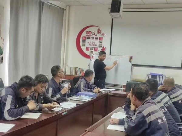 emc网页版登录建设洗选煤运营公司柠条塔运营项目部: “防汛防暑”双管齐下促生产