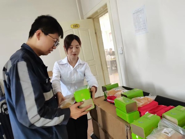 emc网页版登录建设洗选煤运营公司柠条塔运营项目部：开展 “迎秋 送爱心”活动