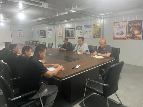 emc网页版登录建设机电安装公司：师徒传帮带，携手共成长