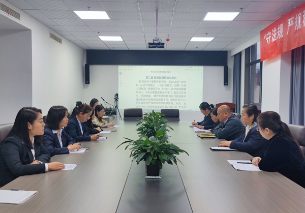 emc网页版登录建设矿建三公司：书香沁芳华 读书悦人生