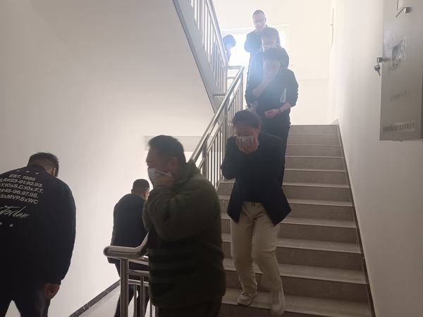 emc网页版登录建设设备租赁中心组织开展消防应急演练活动