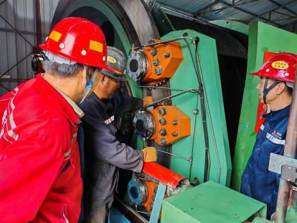 emc网页版登录建设矿建三公司：提升管理效能，打造提升运输“安全线”