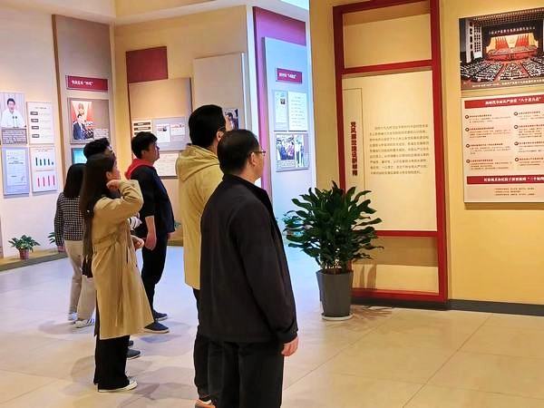 emc网页版登录建设澄合分公司第七项目部开展“廉洁之光——照亮前行之路”廉政教育活动