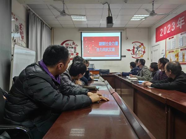 emc网页版登录建设洗选煤运营公司柠条塔运营项目部开展“凝聚社会力量 合力共抗艾滋”主题宣传活动