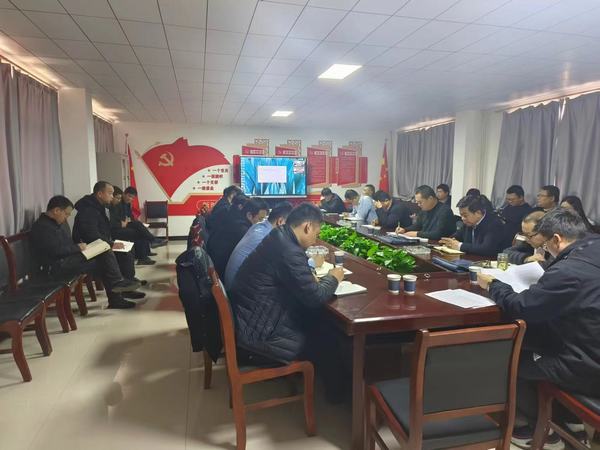 emc网页版登录建设煤矿运营服务分公司：谈话敲警钟 风清过元旦