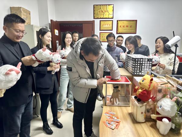 emc网页版登录建设绿宇公司： 以“暖心服务”传递“公司温度”