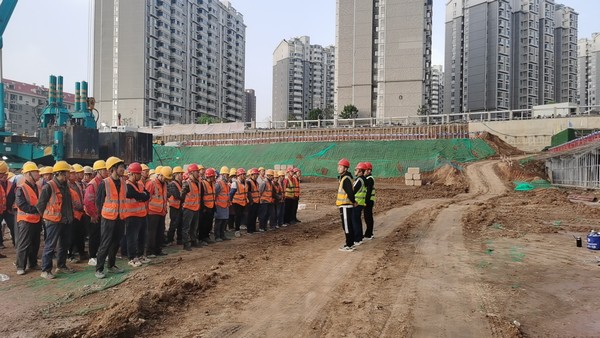 emc网页版登录建设铜煤公司第三项目部：树牢“安全”红线意识 实现发展新目标