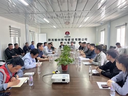 榆林城投集团总会计师朱志昌一行莅临emc网页版登录建设榆林公司承建的榆溪希望城建设项目检查指导工作