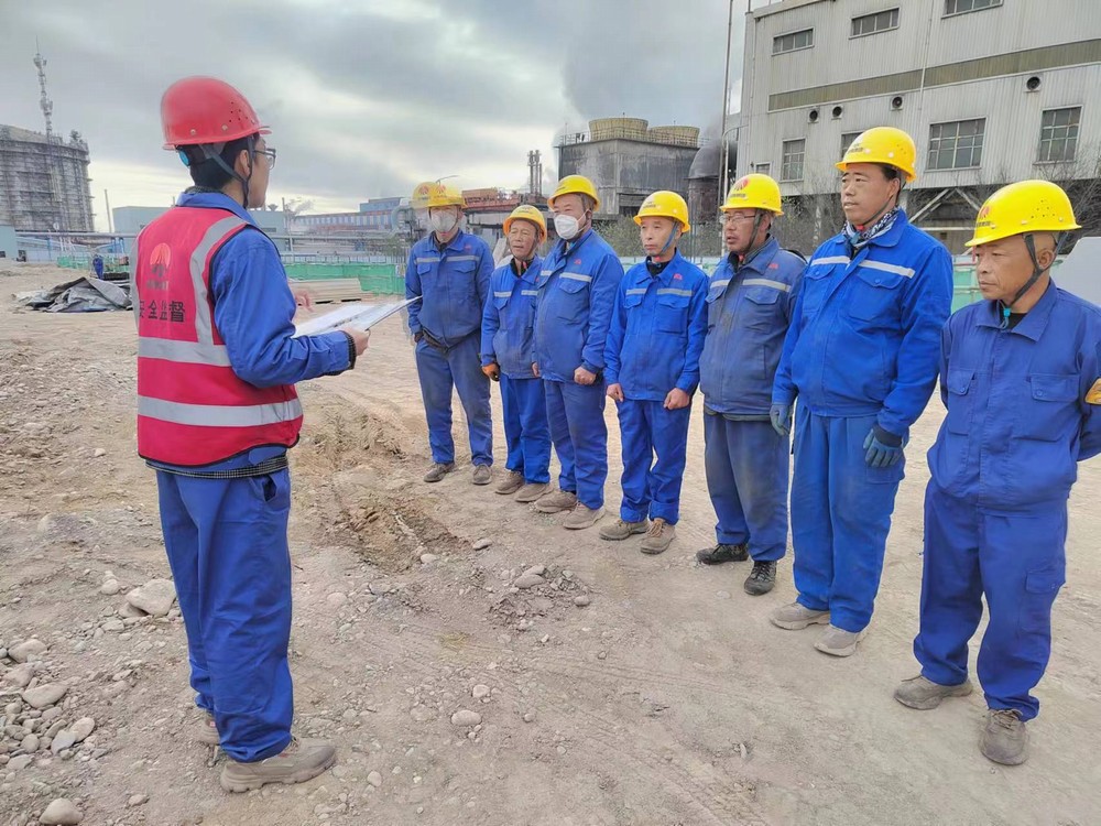 emc网页版登录建设西北分公司土建第二项目部：工地普法新篇章 共筑法治安全梦