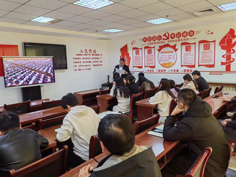 emc网页版登录建设煤矿运营服务分公司：党建引领提升公司治理新高度