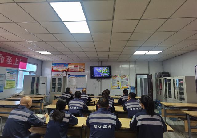 emc网页版登录建设洗选煤运营公司红柳林洗煤厂项目部党支部：强化纪律意识 检验学习成效