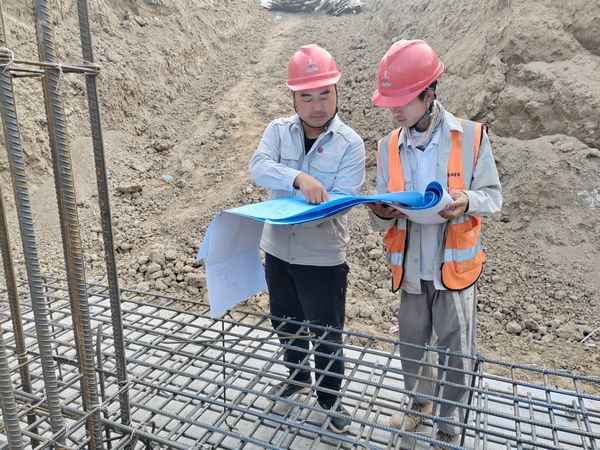 emc网页版登录建设天工公司新疆第一项目部：导师带徒把好人才“关”