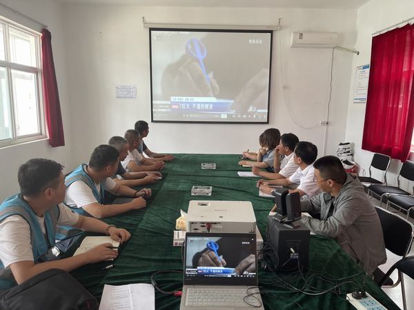 emc网页版登录建设澄合分公司第十五项目部党支部开展“弘扬廉洁文化 凝聚风清正气”活动