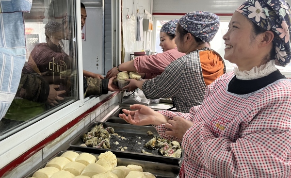 emc网页版登录矿建三公司天山（二号井）项目部：“端午节”遇上“安全月”，“粽”享安全