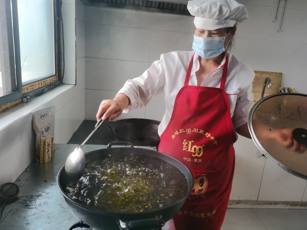 emc网页版登录建设机电安装公司：战高温，不服“暑”