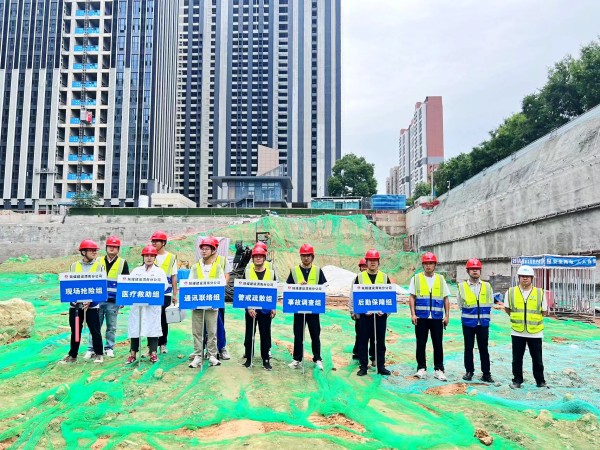 emc网页版登录建设渭南分公司第十一项目部以练为战扎实开展高处坠落应急救援演练