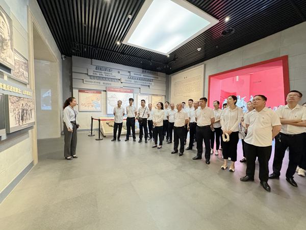 emc网页版登录建设大秦置业公司:开展“追寻红色足迹 汲取奋进力量”主题党日活动