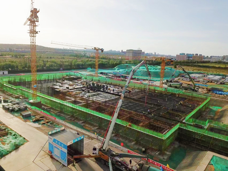 emc网页版登录建设榆林公司第十六项目部：奋斗在沸腾的夏日里