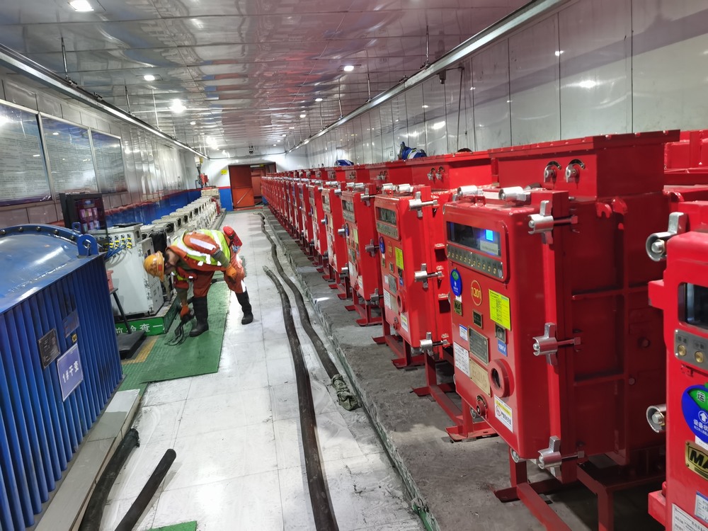 emc网页版登录建设机电安装公司柠条塔项目部：实干跑赢“上半程”， 突破提升再启程！