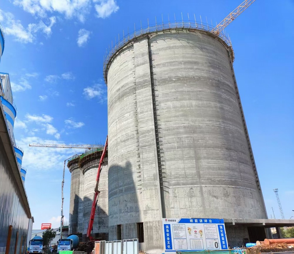 emc网页版登录建设第二直属项目部：金秋施工热潮涌，奋楫扬帆启新程