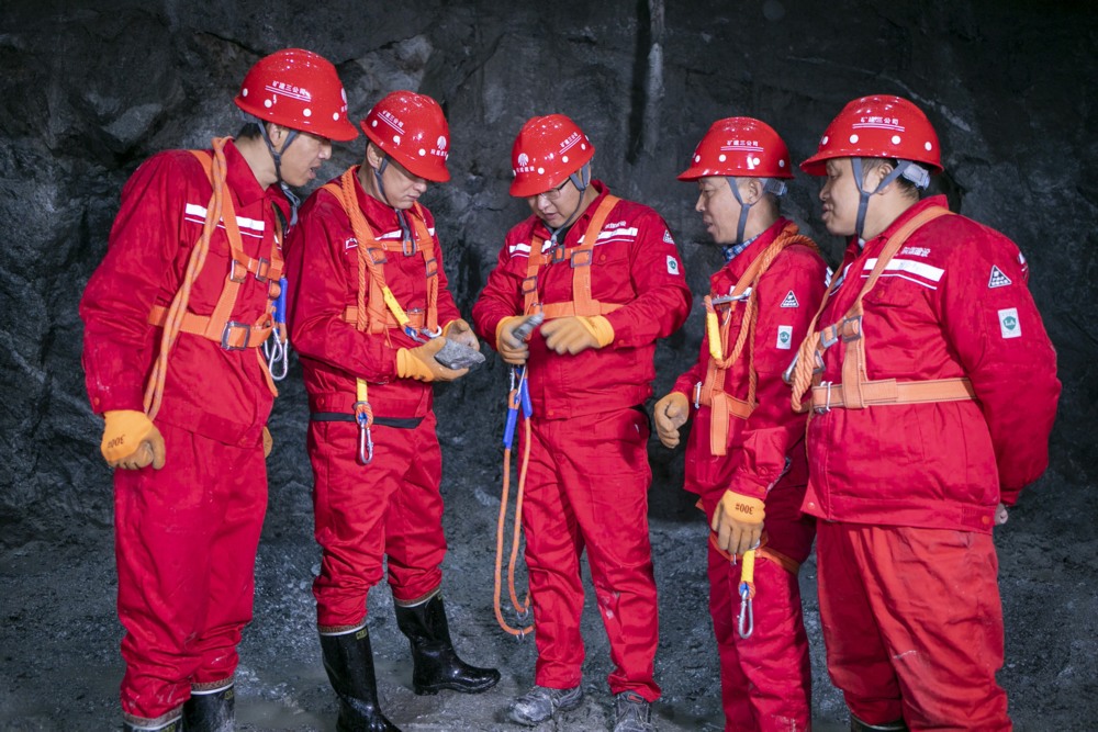 emc网页版登录建设矿建三公司：“党建红”引领“发展路”