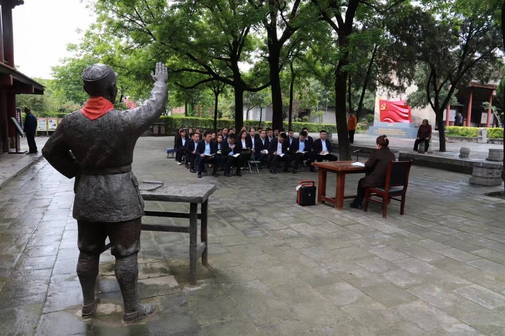 emc网页版登录建设矿建二公司：一路清风扬正气 廉洁文化沁人心