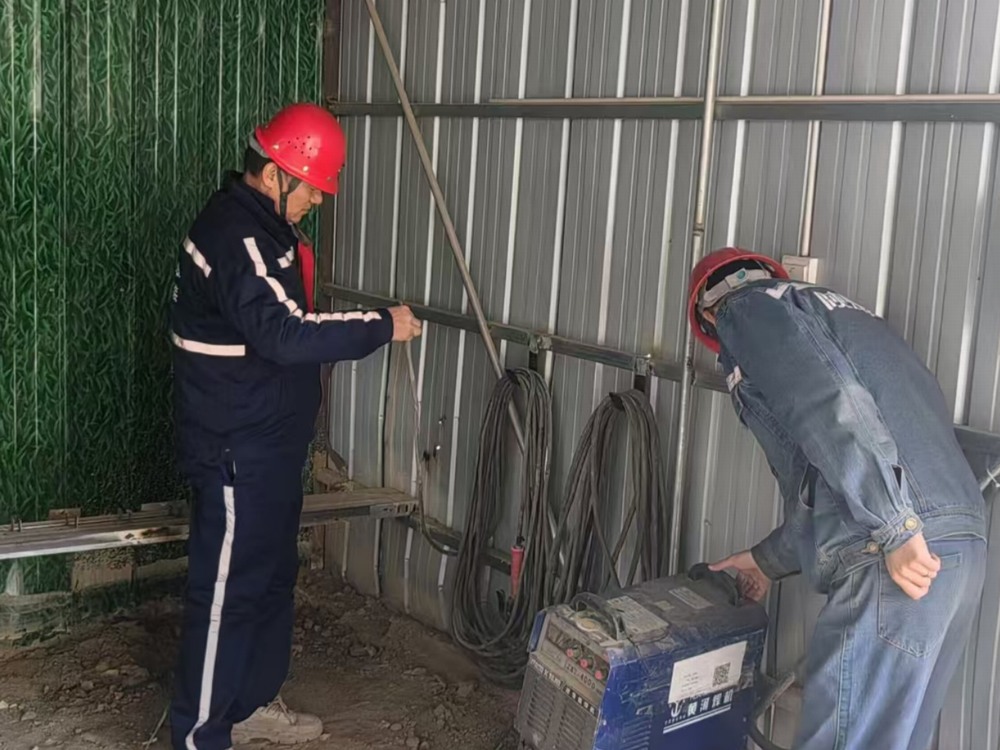 emc网页版登录建设机电安装公司：安全建设“不畏寒”，冬季施工“不减速”