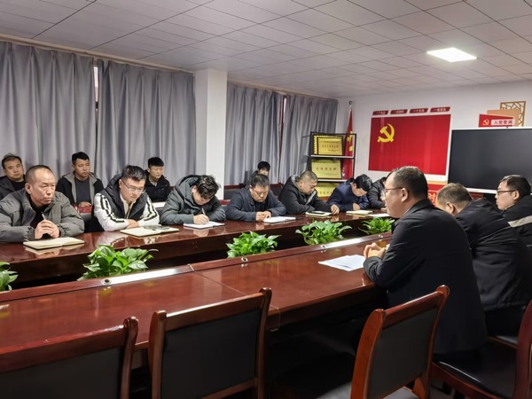 emc网页版登录建设煤矿运营服务分公司：弘扬宪法精神，筑牢法治根基