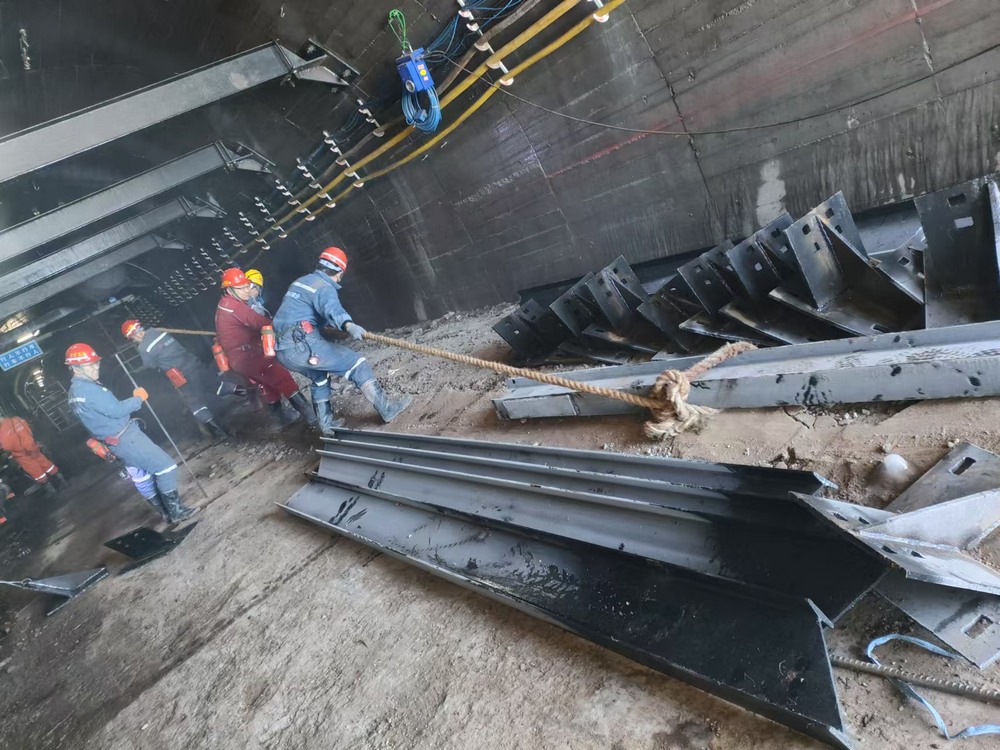 emc网页版登录建设矿建二公司郭家滩项目部：青年技术“攻坚队”，助力项目快发展