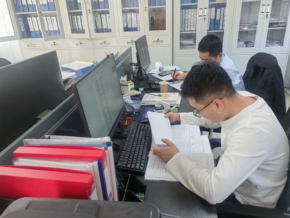 emc网页版登录建设机电安装公司：春节前奏响信访稳定“排查曲”