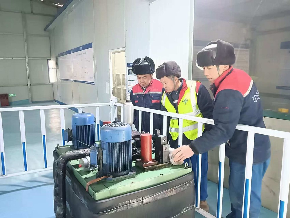 emc网页版登录建设矿建三公司：坚守一线 画好春节“平安符”