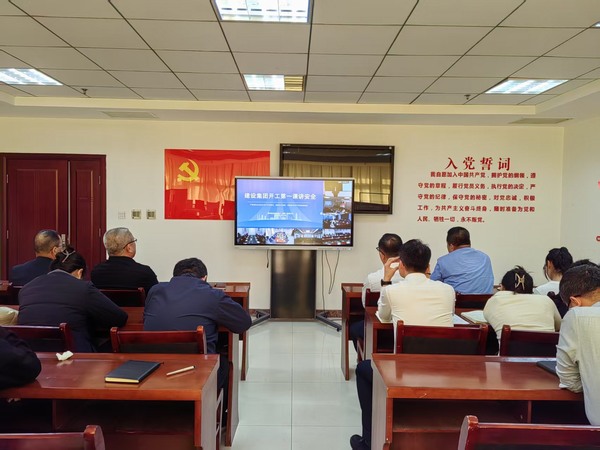 emc网页版登录建设煤矿运营服务分公司：全力贯彻“开工第一课”  筑牢复工复产安全网