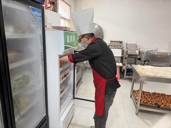 emc网页版登录建设煤矿运营服务分公司：后勤保障再升级 职工幸福“满格电”