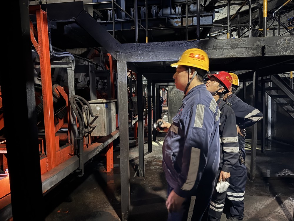 emc网页版登录建设洗选煤运营公司澄合山阳运营项目部：热血洋溢“战”五一，坚守岗位显担当