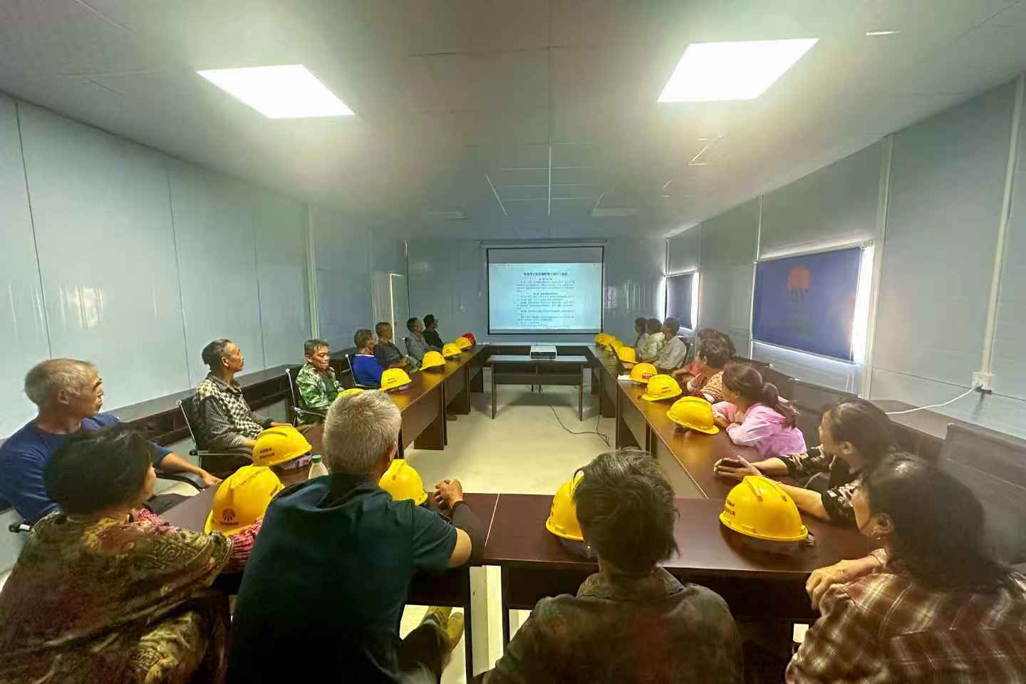 emc网页版登录建设西北分公司：实名制管理升级——从“守口袋”到“强管理”助力农民工权益保障