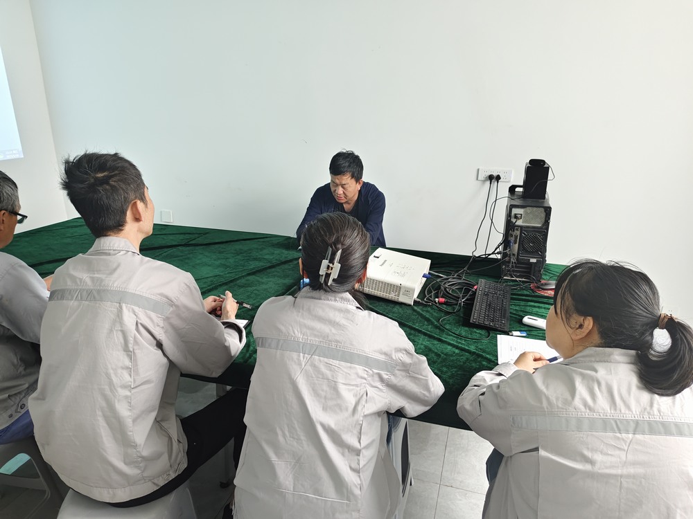 emc网页版登录建设铜煤公司基层项目部“安全生产公开课”活力开讲!