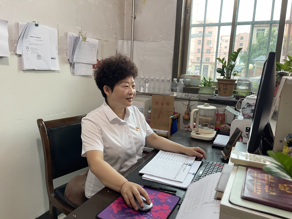 emc网页版登录建设澄合分公司社保管理员苏红艳:在平凡岗位上绽放党员光彩
