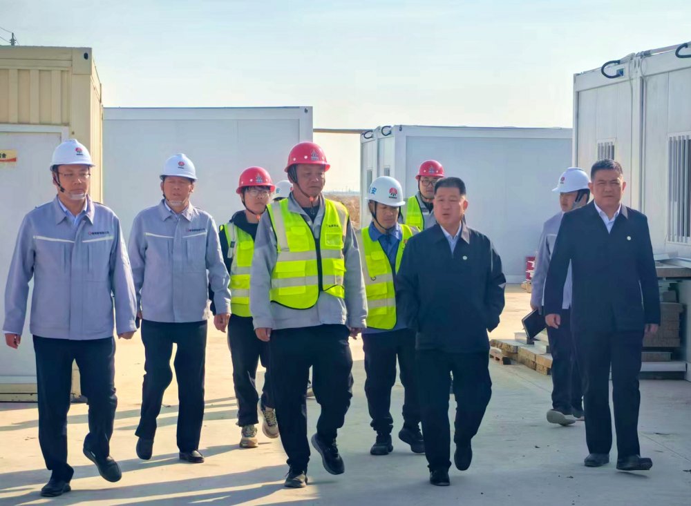 emc网页版登录集团新疆公司董事长王宁一行深入天工公司基层项目检查指导