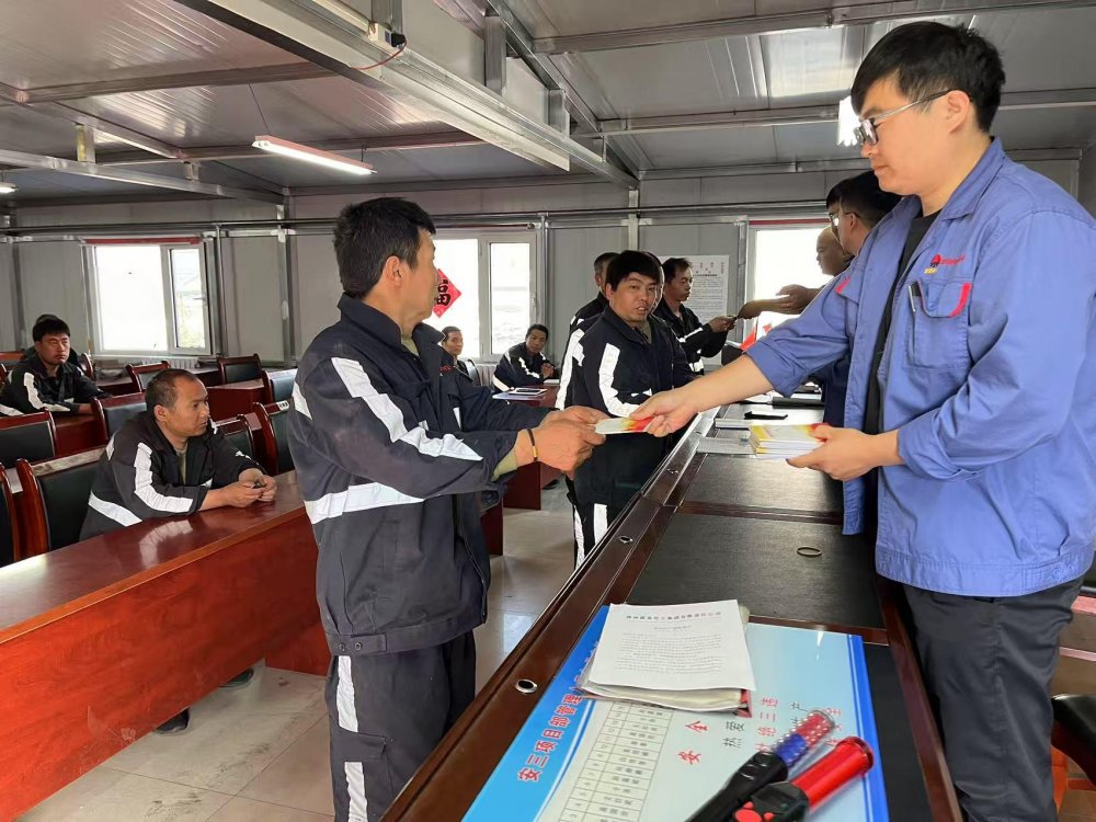 emc网页版登录建设韩城分公司张家峁项目部:以党建之力筑牢“百日安全”防线