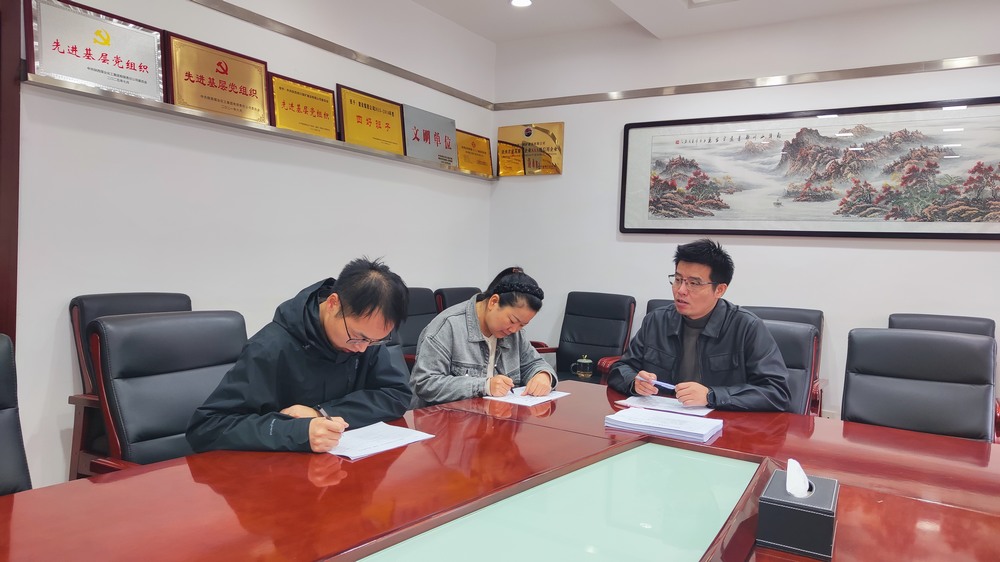 emc网页版登录建设铜煤公司:深耕“干部画像”工作,为高素质队伍建设注入强劲动能