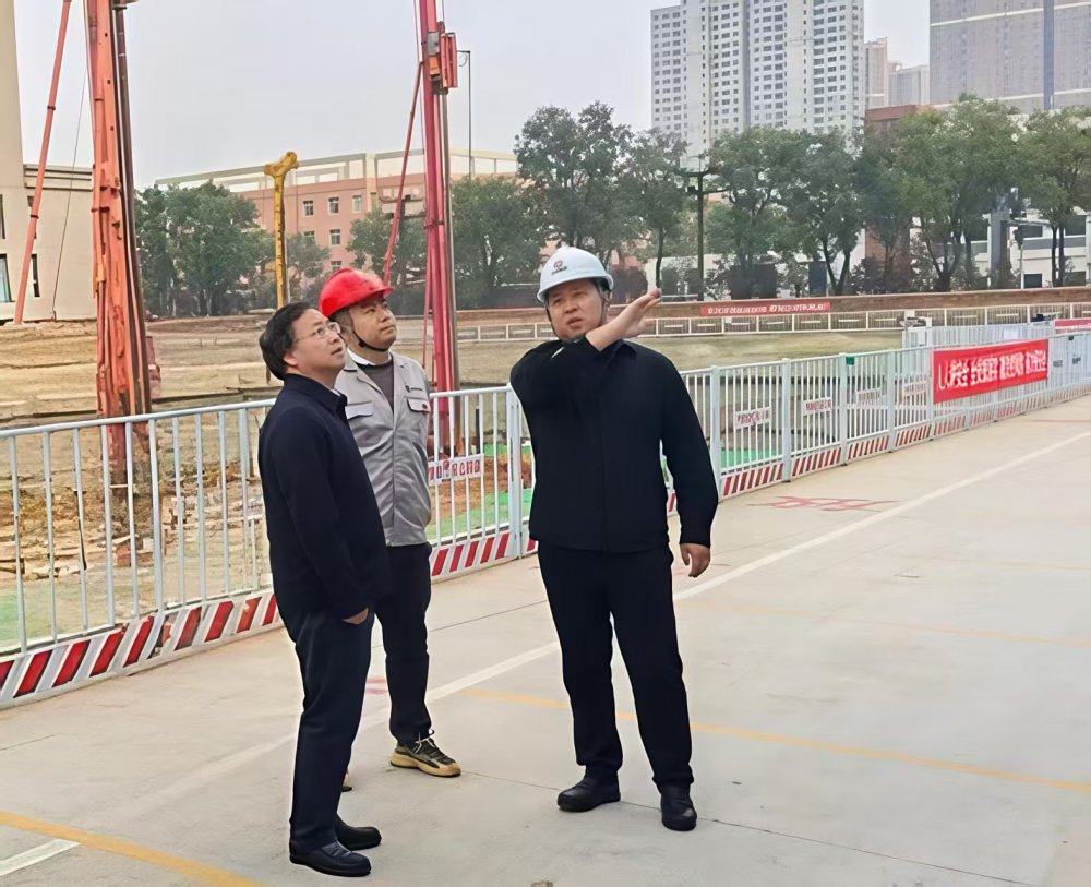 铜川市副市长陈浩莅临emc网页版登录建设铜煤公司铜川云谷市集项目视察指导工作