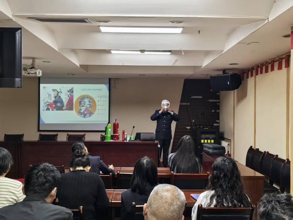 防患未“燃”，emc网页版登录建设路桥分公司多措并举构筑消防安全防线